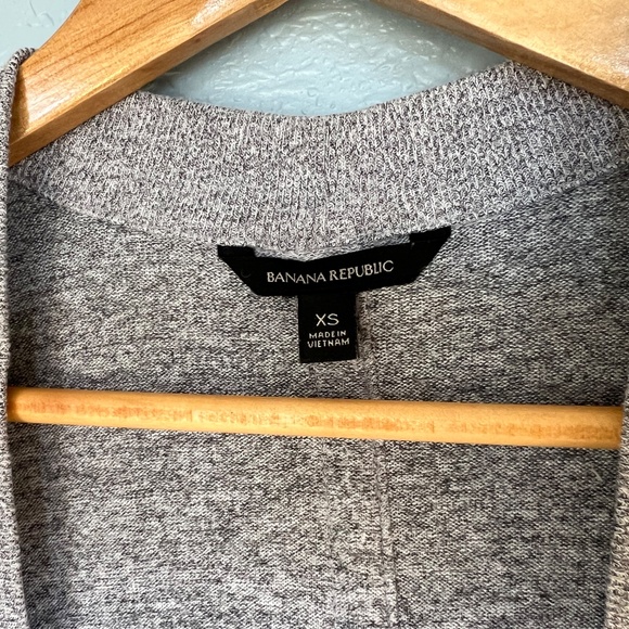 BANANA REPUBLIC Grey Cardigan with Button Detailing, XS - Picture 4 of 5